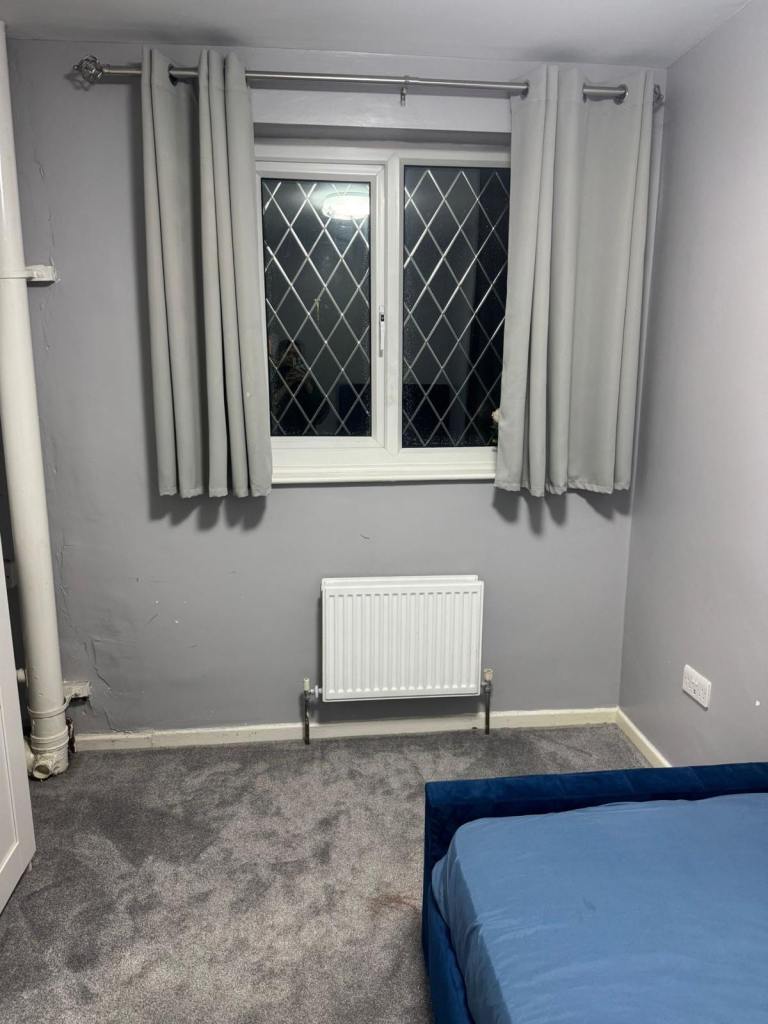 Single room for a female in Harpurhey M9 5UE