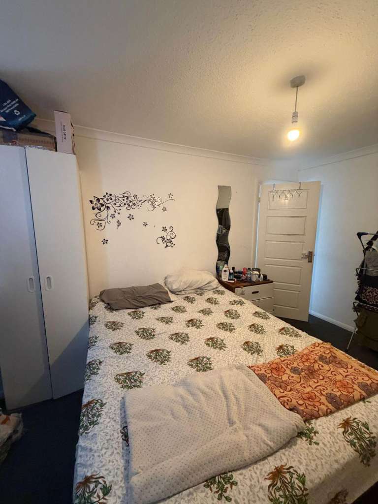 2 Bed Flat (maisonette) to rent in Harlingon (UB3 5LT)