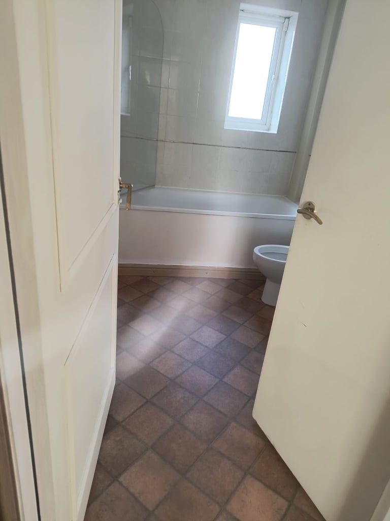 3-bedroom flat in Walkden, Manchester M28