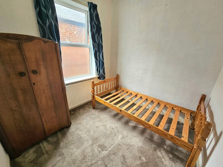 3-Bedroom Victorian House at Beresford rd, Longsight M13
