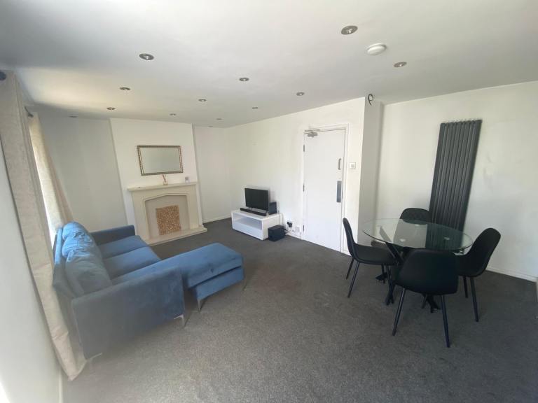 Room in shared accommodation (WS3 1JN)