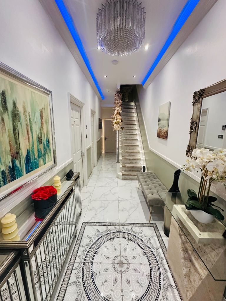 Luxury Furnished Double Room |  | Couples Welcome (CR7 6JU)
