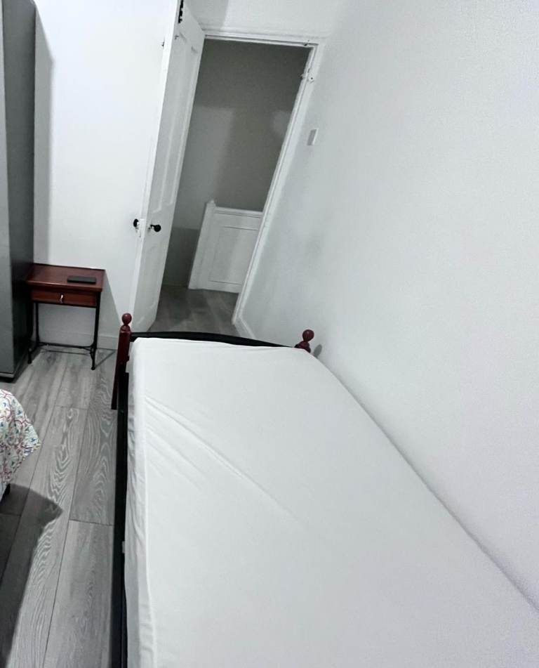 Single Room Available – IG1 1TG (Family House)
