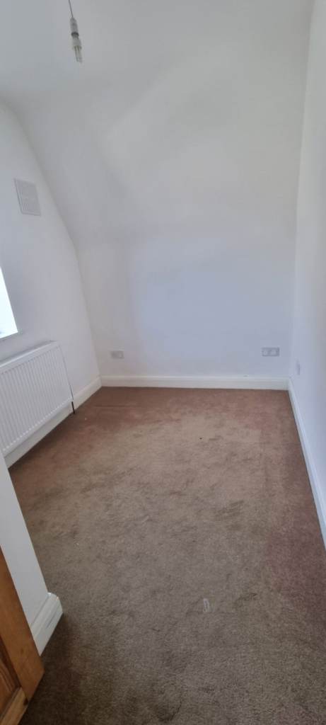 Single Room Available – Dagenham (Family House)