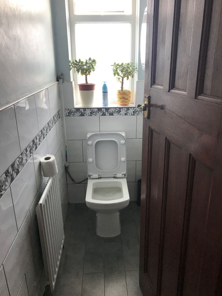 Double room for Spanish / Latina Streatham (SE27 0LU)