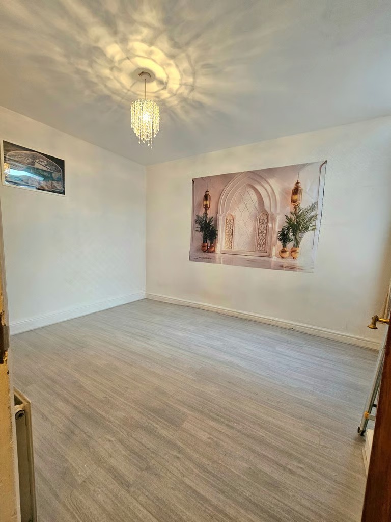 3-Bedroom Victorian House at Beresford rd, Longsight M13