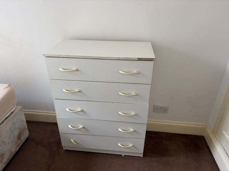 🏡 Double Room in Tooting, SW17 9PZ | £825 PCM | Couples Welcome